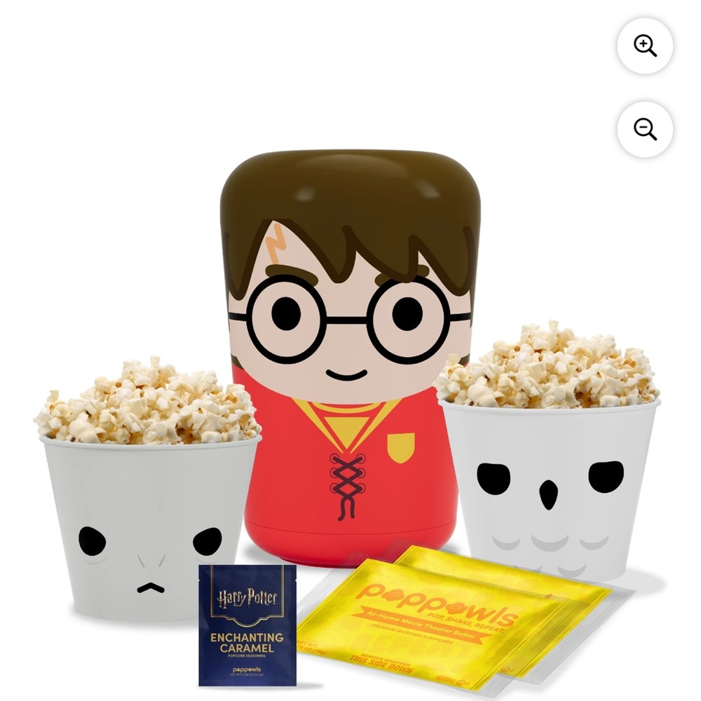 Harry Potter Poppowls Set with 3 popcorn bowls NWOT